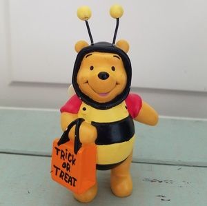 Vintage 90's Bumble Bee Pooh 4" Figurine